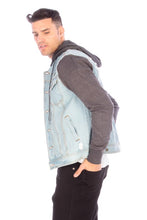 Cargar imagen en el visor de la galería, DENIM JACKET WITH HOOD - LIGHT   BLUE
