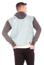 Cargar imagen en el visor de la galería, DENIM JACKET WITH HOOD - LIGHT   BLUE
