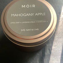 Cargar imagen en el visor de la galería, Mahogany Apple 8oz Candle Travel + Gift Box
