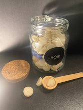 Cargar imagen en el visor de la galería, Wax Melts 8 ounces + Glass Jar Holder &amp; Spoon Included
