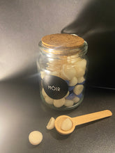 Cargar imagen en el visor de la galería, Wax Melts 8 ounces + Glass Jar Holder &amp; Spoon Included
